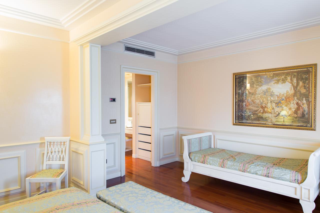 Hotel Tuder Тоді Екстер'єр фото